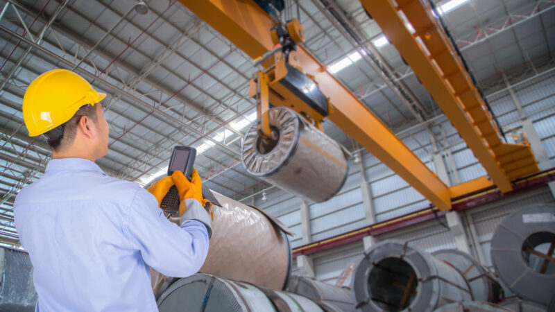 The Importance of Proper Crane Controls in Material Handling