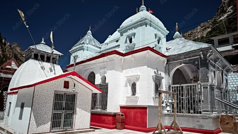 The Benefits of Joining a Group for Chardham Yatra