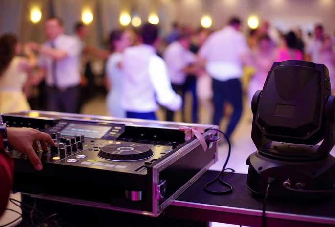 How to Choose the Perfect DJ Services for Your Event: A Complete Guide