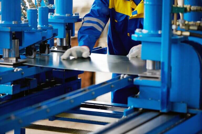 Why Choosing the Right Metal Parts Manufacturer Matters for Your Business