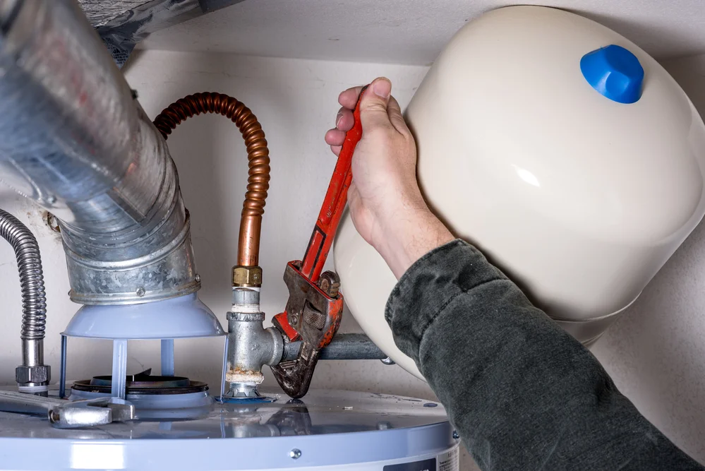 How to Handle Water Heater Leaking Repair Effectively