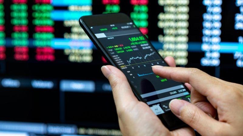 What Commodities Trading Brokerage Services Offer Beyond Market Access