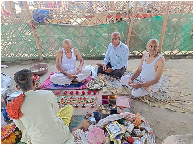 What Should You Discuss With a Pandit Before Asthi Visarjan?